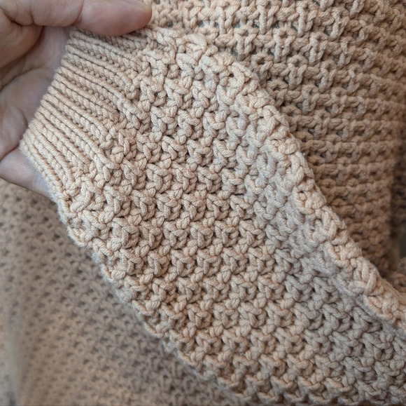 Universal Threads Knit Peach Sweater Women Small - Picture 3 of 10